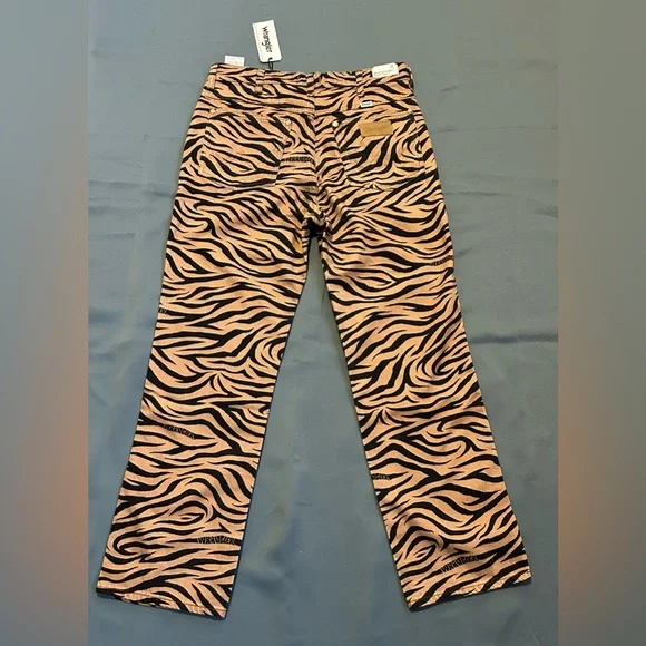 Wrangler Women's High Rise Wild West Purr Print Straight Jeans  size 30x28 - Picture 9 of 12